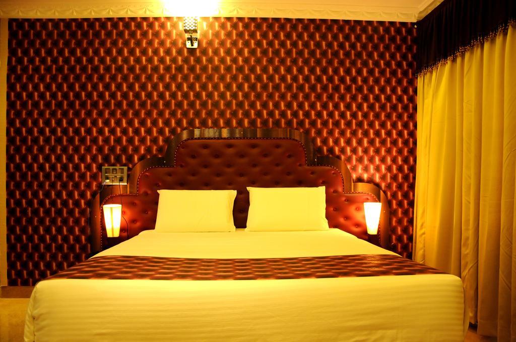 Jal Mahal Resort And Spa Maiçor Quarto foto